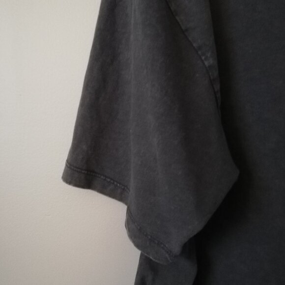 2021 H&M Grateful Dead with Dancing Bears T-Shirt Size M to L - Picture 6 of 8